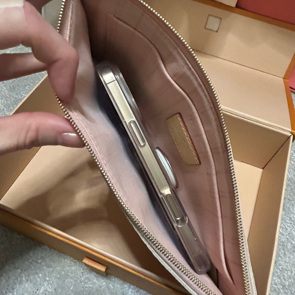 Louis Vuitton Damier Azur Checkered Neverfull Clutch Wristlet - Picture 9 of 9